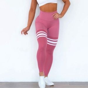 Bombshell leggings size small